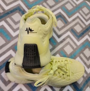 Reebok Men's Undersounds Atlanta Zig